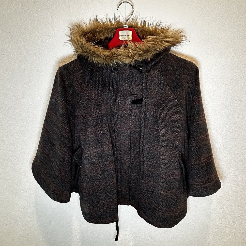 Willow And Clay Anthropology S Plaid Hooded Cape Poncho Button Faux Fur Jacket